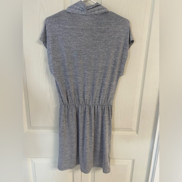 Sweet Storm Grey Short Sleeve Mini Dress Size M - Picture 2 of 5